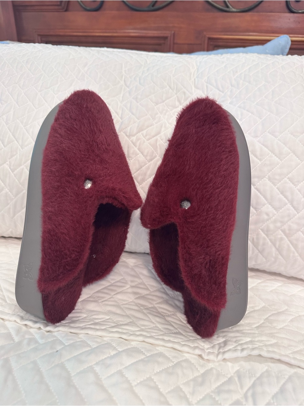 Alegria Women's Plush Slip-On platform Slippers in Wine